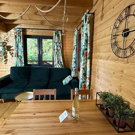 Osada * Międzywodzie